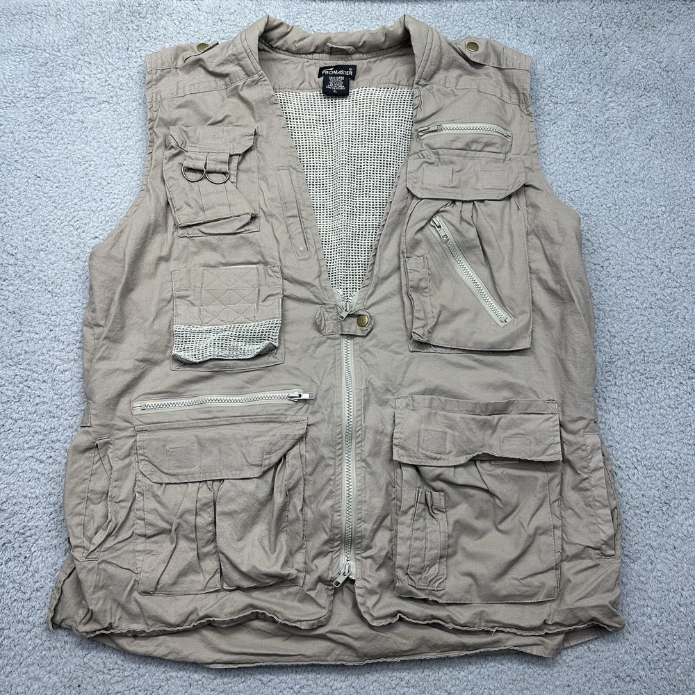 Promaster Mens XL Fishing Vest Beige Photography Hunting Hiking Utility Tan Vest